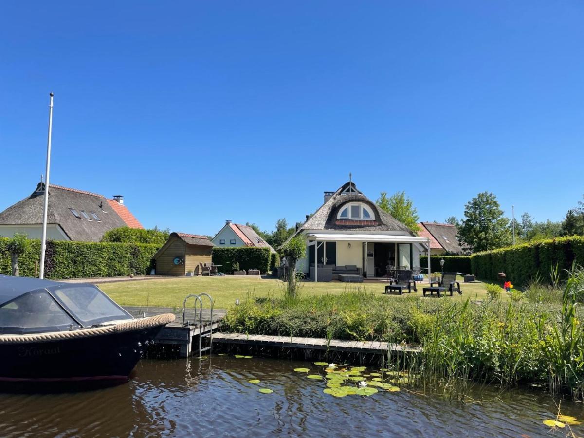 Vakantiehuis Aan Het Water In Friesland Sint Nicolaasga Extérieur photo